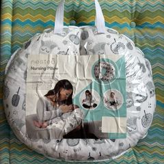 Nested nursing pillow