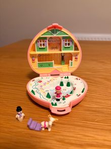 vintage polly pocket heidi's alpine chalet