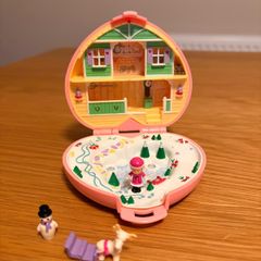 vintage polly pocket heidi's alpine chalet