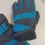 Gloves 7-9yrs Image 3
