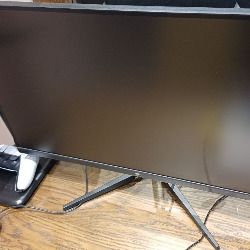 Z-Edge 2K Gaming Monitor (144Hz, IPS) / Excellent Condition