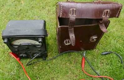 Vintage Universal Avo Meter (AVO Meter) 8 Mk.iv (not tested)