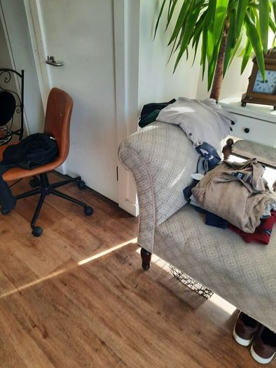Chaise lounge