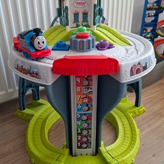 Table top Thomas