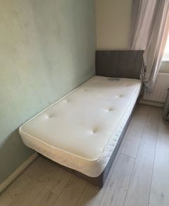 single bed