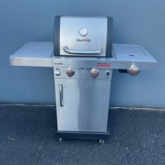 Char-Broil Professional PRO 2-Burner Gas BBQ (TRU-Infrared) + 11kg Calor Gas Cylinder