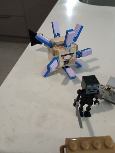 Lego Minecraft minifigure bundle 12 pieces