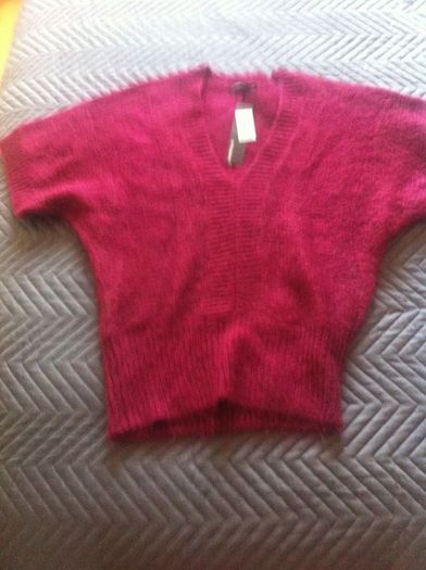 BNWT Ladies Red Jumper Size 10