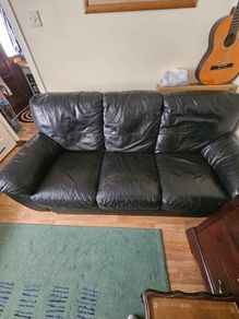 3 seats sofa