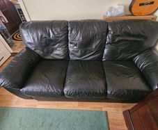 3 seats sofa