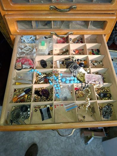 Beautiful Rare Old MEZ Progress Advertising Cabinet with Numbered Drawers 1 to 10 with Contents