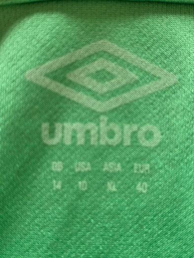 Ireland Ladies Soccer Signed Shirt Size UK14 Quinn