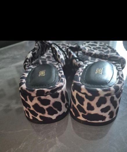 womens sandals