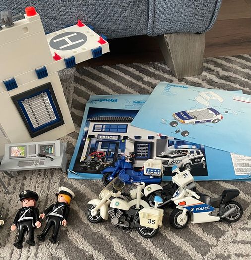Playmobil police station