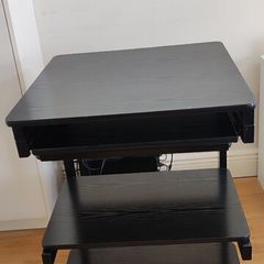 computer table on wheels