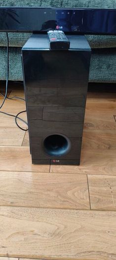 LG Soundbar and Subwoofer