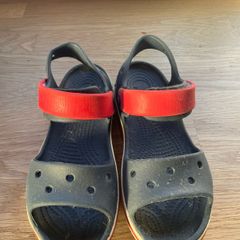 Boys Crocs Sandals Size 1
