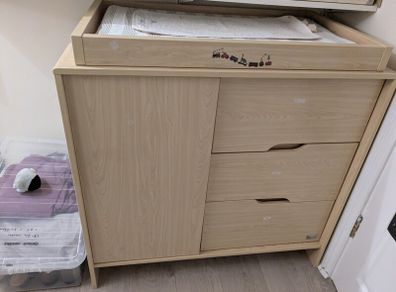 Baby changing dresser