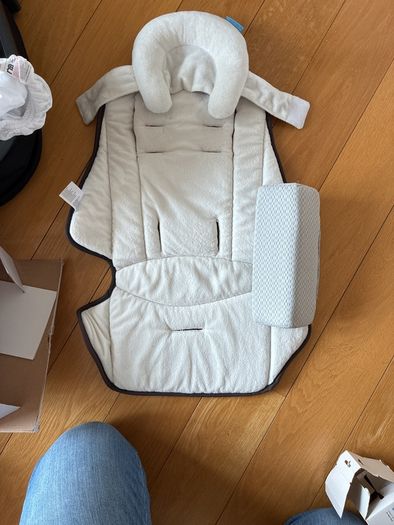 UPpa baby infant snug seat