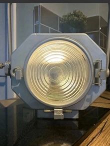 stage lighting fixture