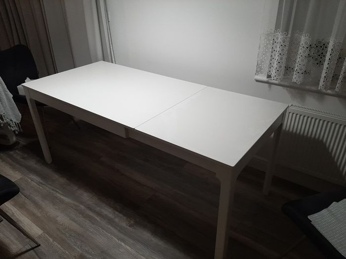 Kitchen,dining table