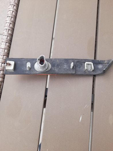 Toyota mr2 side indicator light