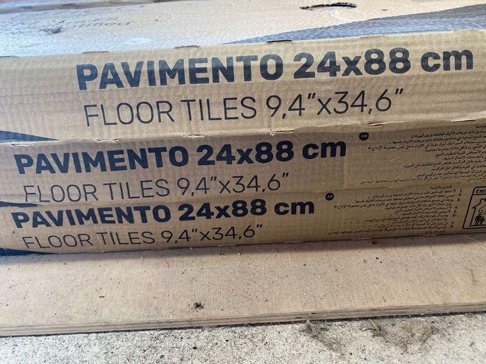 Floor tiles