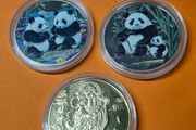 Coins - Novelty Crown Size X 3 .