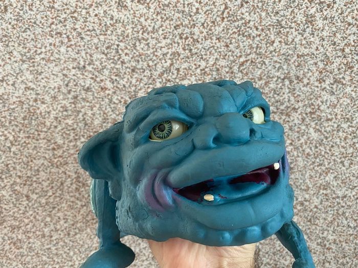 Vintage Drool Boglins Hand Puppet Blue Monster 1987