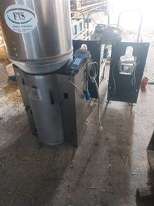 Calf Feeder