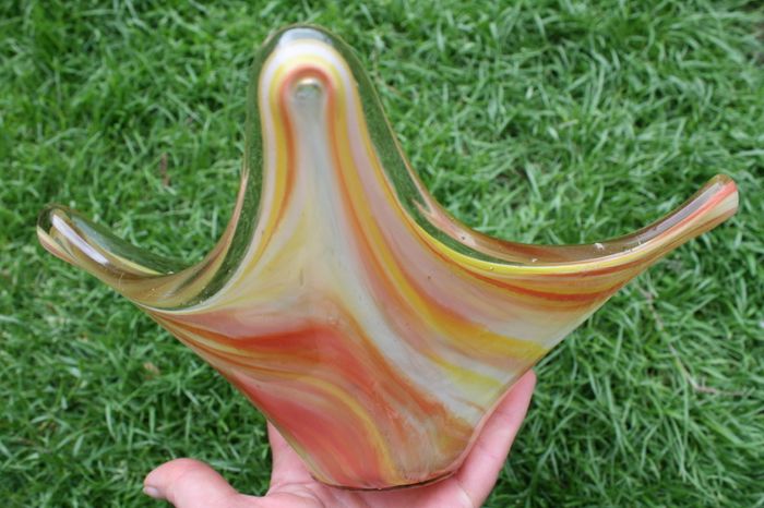 Vintage Hand Blown Glass Fluted Bowl, Dirwood Glass 10,4" x 9,3" H 5,3"
