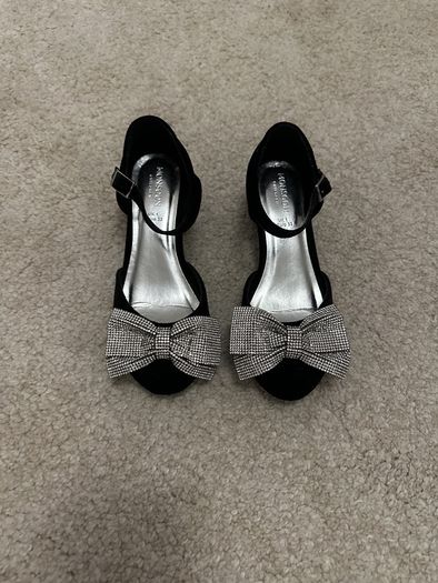 Monsoon black velvet shoes (uk 1/33)