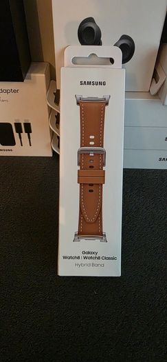 Samsung Galaxy Official Adjustable Hybrid Band for Watch8 and Watch8 Classic in Camel
