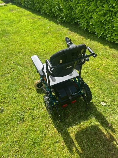 Electric Wheelchair