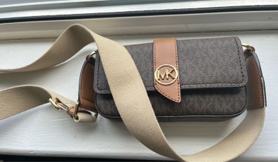 Michael Kors XS EW Sling XBODY