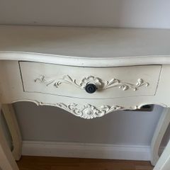 Table vanity