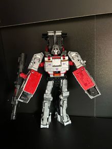 2015 Transformers Combiner Wars Megatron