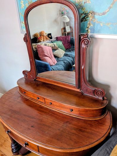 Vintage mahogany dressing table