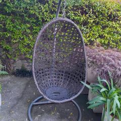 Egg chair