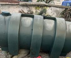 Oil tank