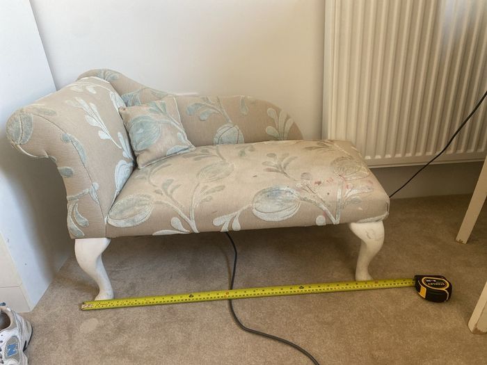 Child's chaise long