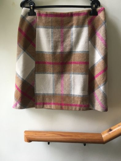 Gallery mini skirt , size 12 , new no tag