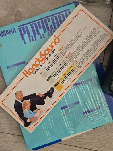 Rare Yamaha PortaSound PC-100 with original box and playcards