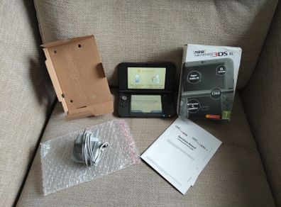 New Nintendo 3DS XL Console Boxed Super