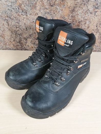 STERLING Waterproof steel toe cap work boots Size UK 5 EU 38 women boys junior work wear foot wear