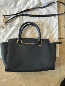 Michael Kors 30S3GLMS7L Selma Clalfskin Tote
