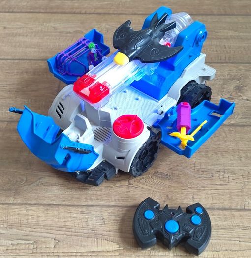 IMAGINEXT Batman RC Mobile Command Center PlaySet