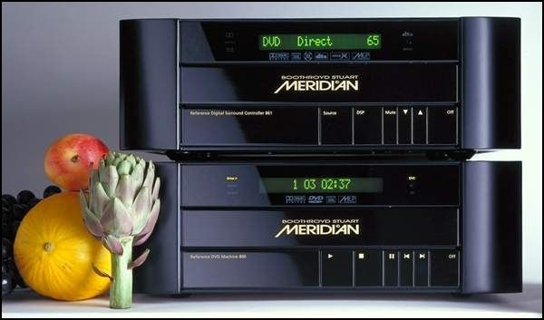 Hifi Gold Legendary Reference Signature Meridian 808.2  the most significant product in the history of the Compact Disc 16000 new Pristine condition with original Remote Signature Signed by Bob Stuart and Allen Boothroyd