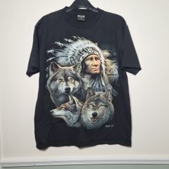Vintage WILD t shirt American Indian and wolves print front and back Size medium