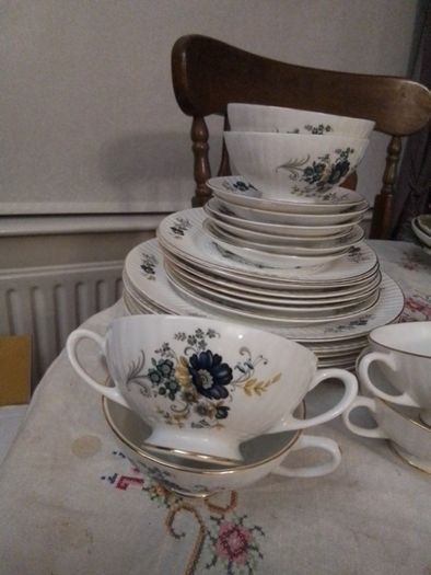 Royal Tara "Cornflower" Dinner Ware